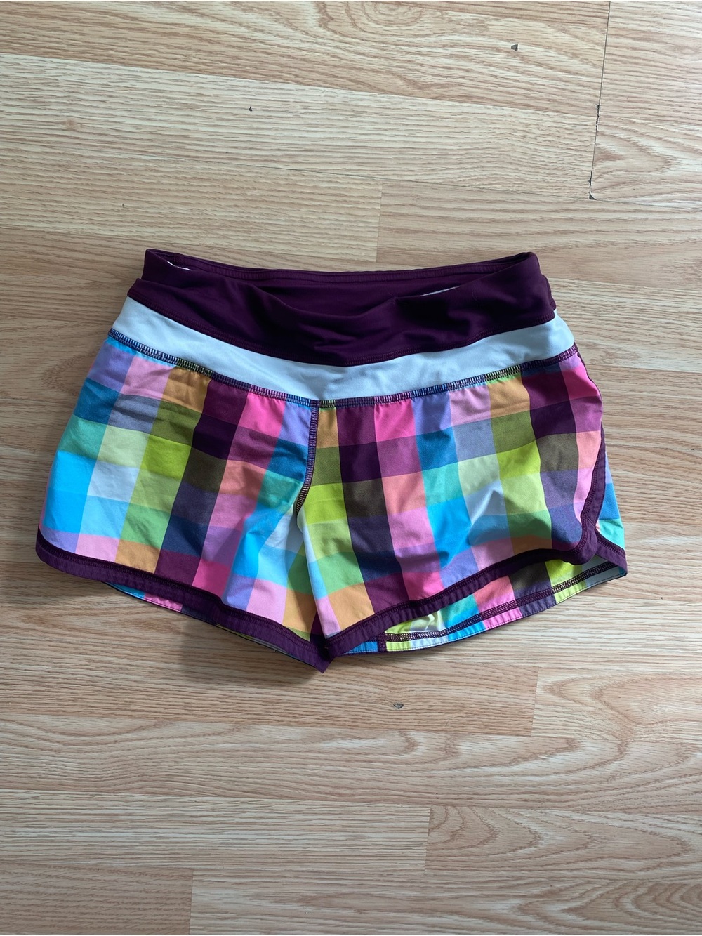 Lululemon Shorts Running Groovy Plaid Colourful Jogging Athletic - Picture 2 of 6